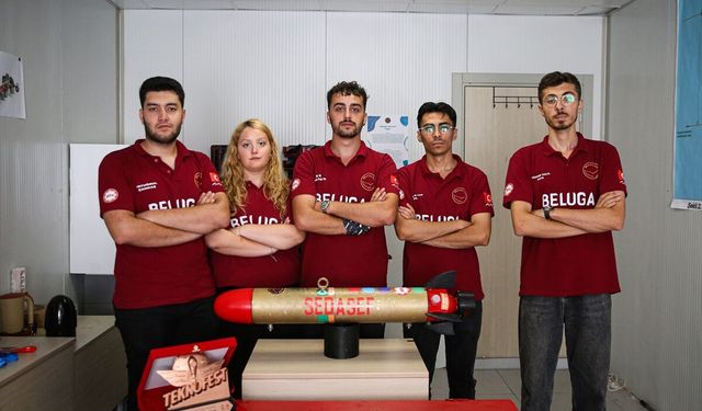 Balinalardan esinlendiler, TEKNOFEST'te ödülü kaptılar! Genç mühendislerin su altı roketi ödül getirdi