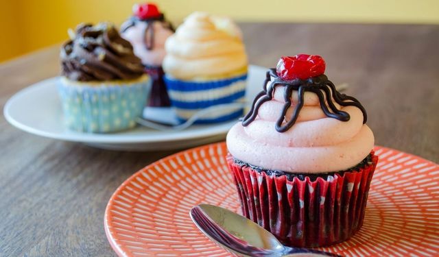 Cupcake kalıbı nasıl temizlenir? Yapışan yağ ve yanıklardan kurtulmak bu yöntemlerle çok kolay