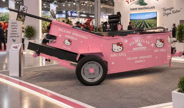 Hello Kitty tarlaya indi! SAGREX’te ilgi patladı
