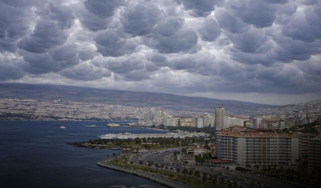 İzmir'de güneş yerini bulutlara bırakıyor! 4 Eylül İzmir hava durumu