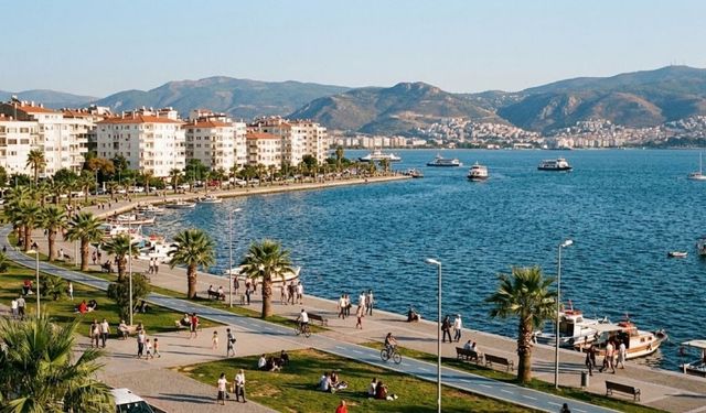 Körfezden Çeşme’ye kadar uzanıyor! Deniz kenarında yaşamak isteyenler buraya bakıyor! İşte İzmir’de en popüler yerler...