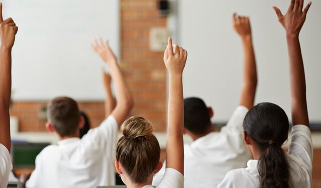 Okullarda ders programı dönemi değişiyor: MEB yeni sistemi devreye aldı