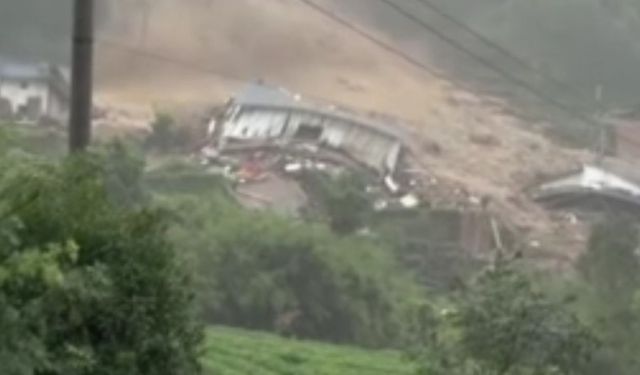 Toprak kayması can aldı: 1 kişi öldü, 11 kişi kayıp