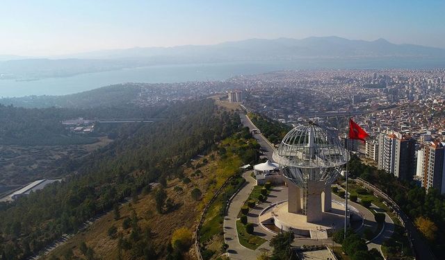 Paranızı alışveriş merkezinde harcamayın! Metrodan inip tek otobüsle İzmir’de bütün günü geçirebileceğiniz dev park