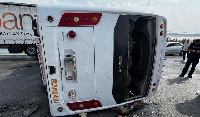 Antalya-Isparta karayolunda korkutan kaza! 17 yaralı, 1’inin durumu ağır