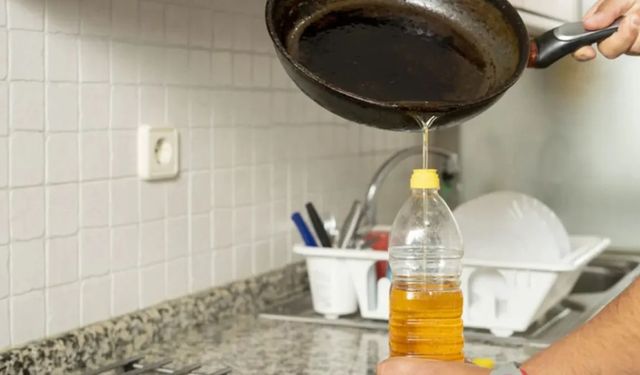 Yemek yağını lavaboya dökenler dikkat! Tesisatçılar uyarıyor: Masraf çıkarmayın