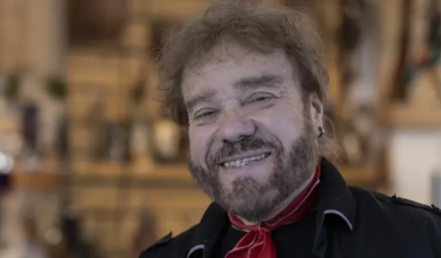 Attila Atasoy kimdir? Kaç yaşında, nereli? İşte 53 yıllık sanat kariyeri...