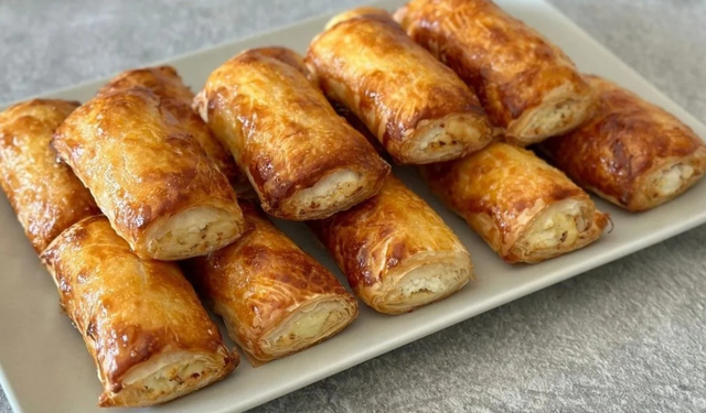 Kat kat lezzetiyle sofraların yıldızı! Baklava hamurundan çıtır börek nasıl yapılır?