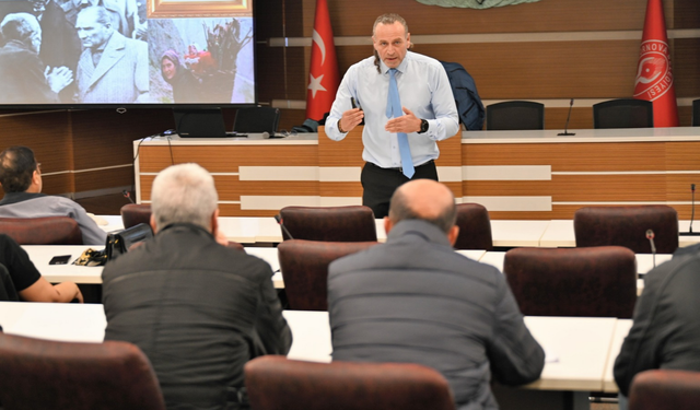 Bornova’da tarım ilaçları eğitimi! Üreticilere güvenli kullanım eğitimi
