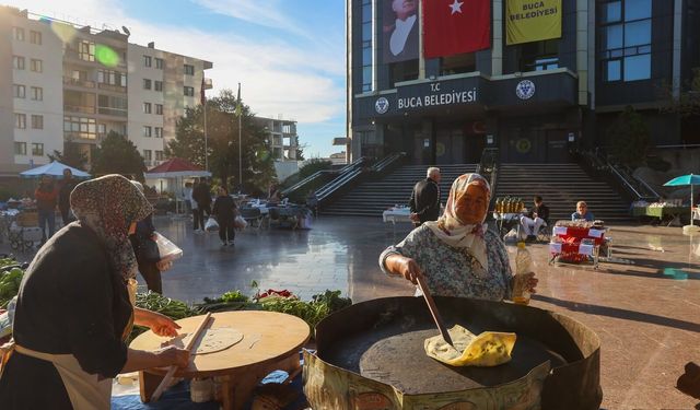 Buca’da kadın emeği tezgaha taşınıyor: “Kendimize güvenimiz geldi”
