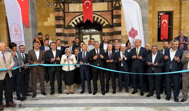 Depremde ağır hasar görmüştü! Gaziantep’in tarihi camisi yeniden açıldı