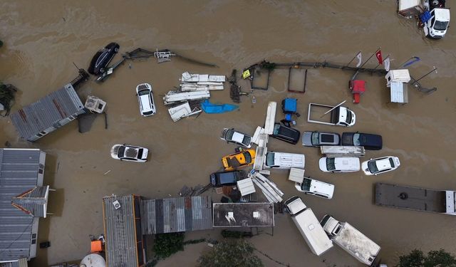 İstanbul’da sağanak en çok bu ilçeleri vurdu! Yağış miktarları açıklandı: Yağışın en az görüldüğü ilçe belli oldu