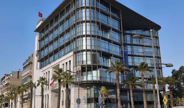 Herkes önünden geçiyor ama içeri girmiyor! İzmir’in 8 bin 500 yıllık sırrını ücretsiz görün