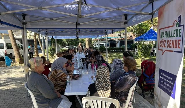 İzmir’de mahallelinin söz sırası Çınar Mahallesi’ndeydi