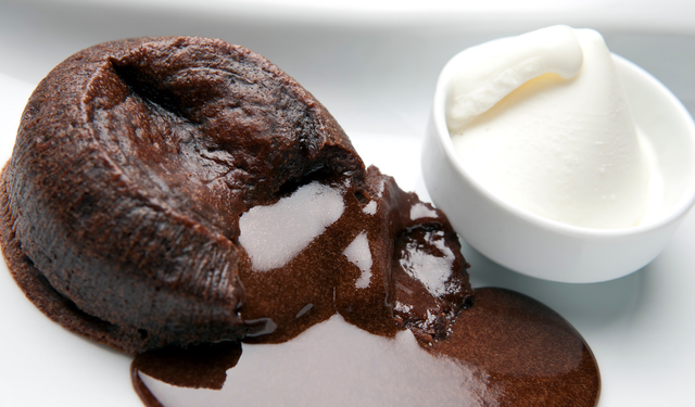 Mis gibi çikolata kokusu mutfağı saracak! Fransız usulü sufle nasıl yapılır?
