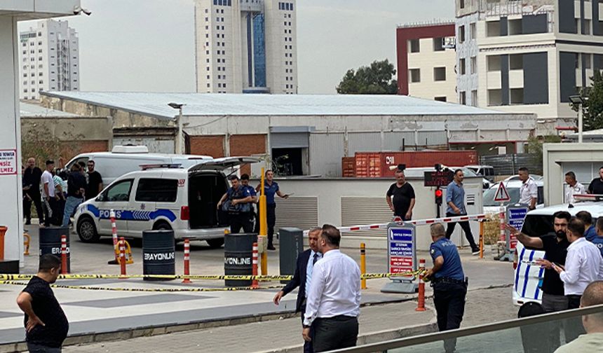 İzmir Adliyesi önünde silahlı çatışma: Yaralılar var