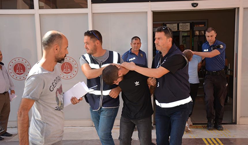 İzmir'de 100 liraya zehir satıyorlardı, polis yakaladı