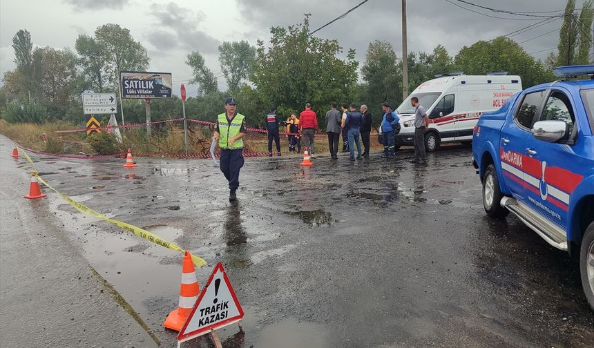 Bursa'da otomobilin çarptığı kişi öldü