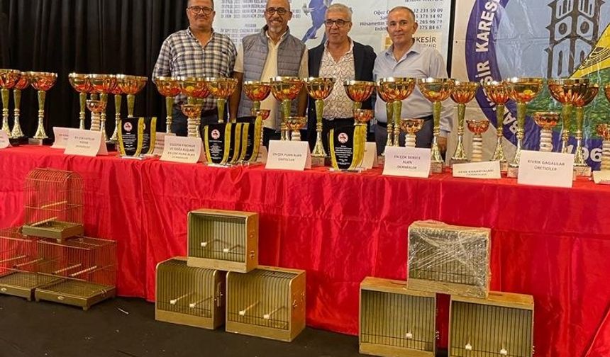 Kanarya ve kafes kuşları yarışında Kaf – Sin- Kaf rüzgarı