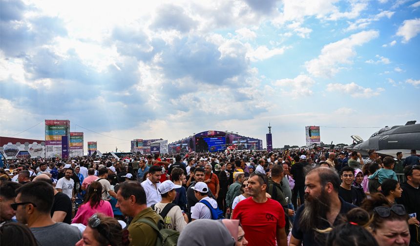TEKNOFEST İzmir'e yoğun ilgi... 1 Milyon 100 bin ziyaretçi