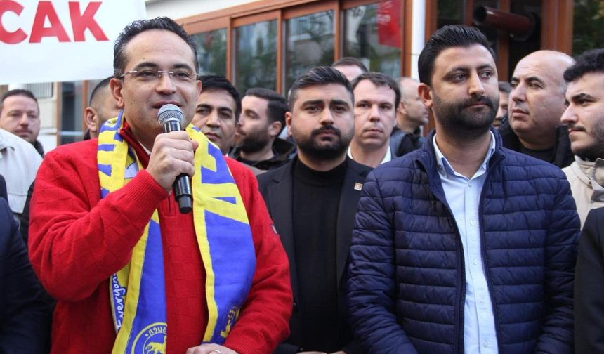 Buca ‘Olgun Atila’yı Bağrına Bastı