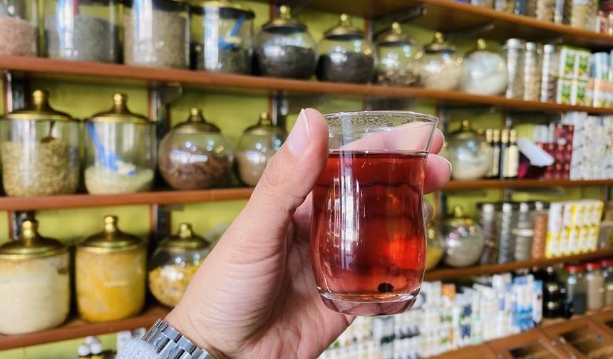 Soğuk havalarda şifa arayanlar aktarların yolunu tutuyor