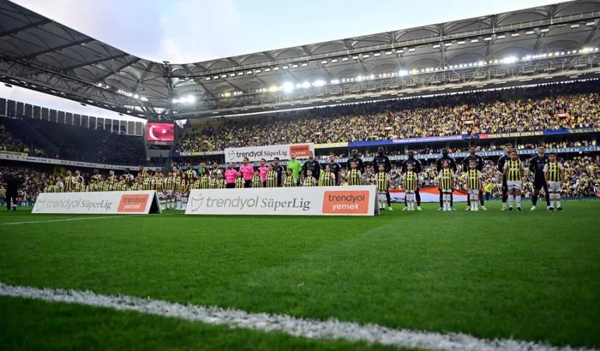 Derbide ilk gol sesi Fenerbahçe'den
