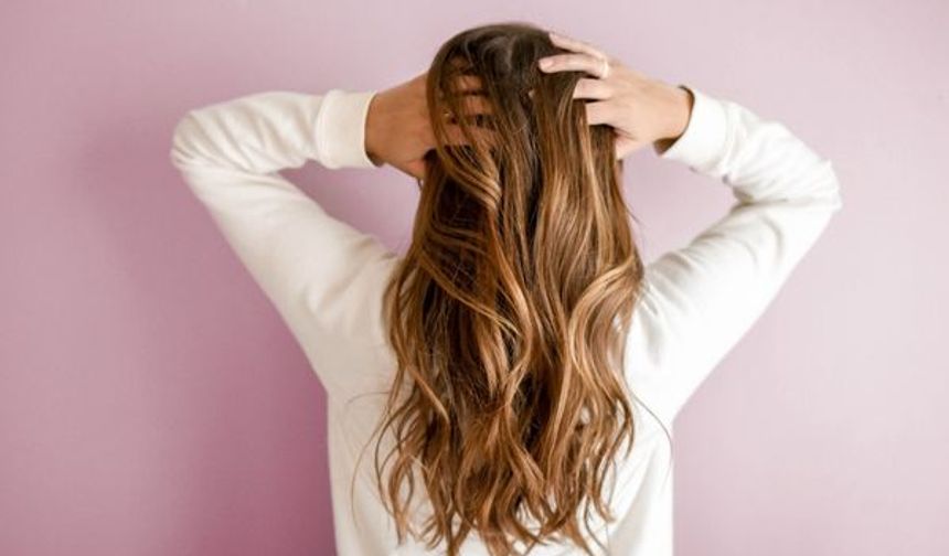 Sağlıklı ve doğal yoldan uzun saçlar: Saç uzatmanın sırları