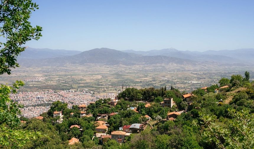 Birgi'ye doğasıyla rakip oluyor: İzmir’in en popüler köyleri arasında!