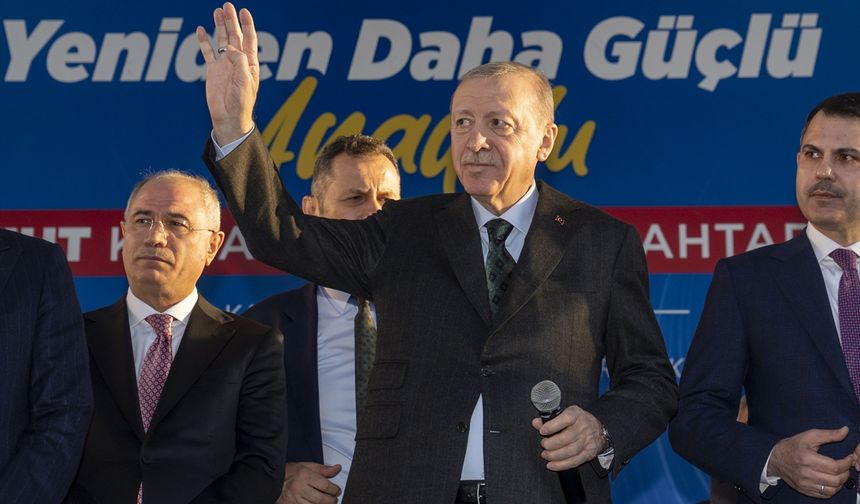 Cumhurbaşkanı Erdoğan Maraş'ta: "Maraş’ı adeta küllerinden yeniden doğarcasına inşa ediyoruz"