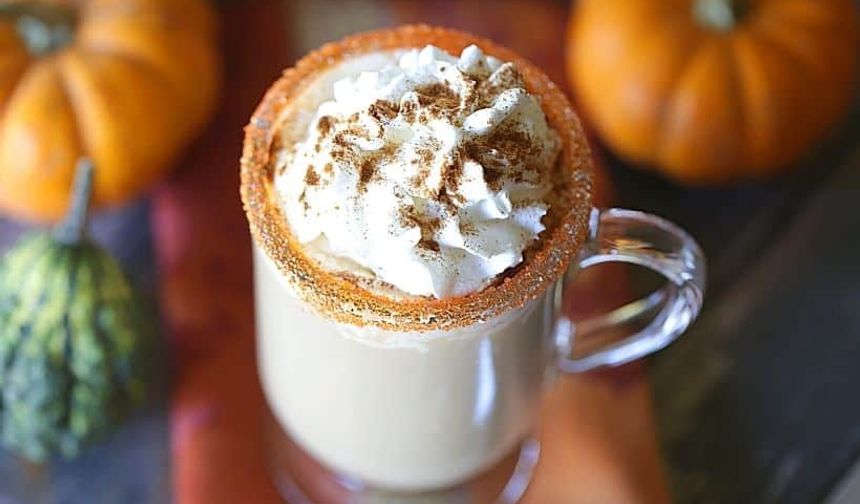 Bir dolu para vermekten sıkılanlara: Evde Pumpkin Spice Latte hazırlayabilirsiniz!