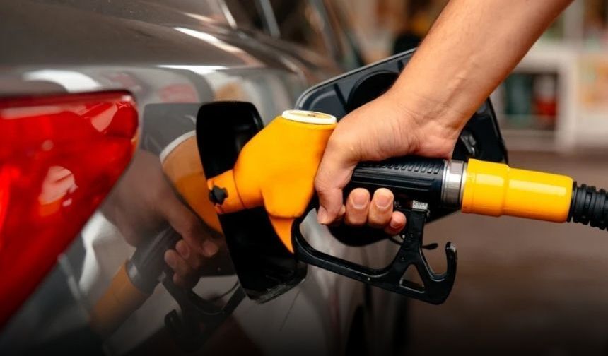 Benzin ve motorin ne kadar oldu! Akaryakıt fiyatlarında son durum: 6 Eylül İzmir akaryakıt fiyatları
