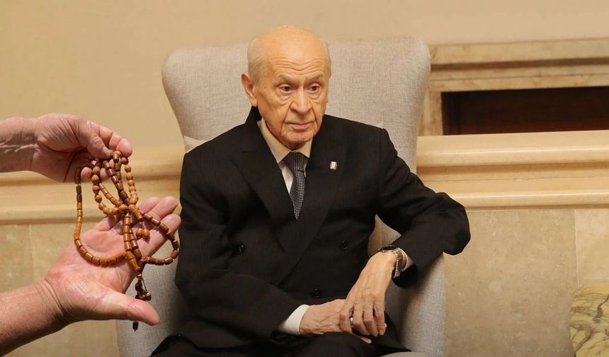 Devlet Bahçeli'nin koleksiyonunda da var! 25 yıllık ustalık: Hiç eğitim almadan öğrendi, şimdi el emekleri her yerde