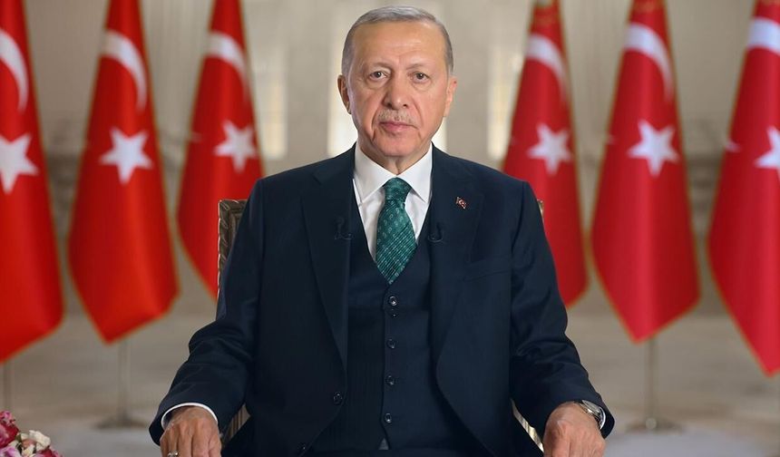 Erdoğan'dan Mevlid Kandili mesajı! "Hayırlara vesile olmasını niyaz ediyorum"