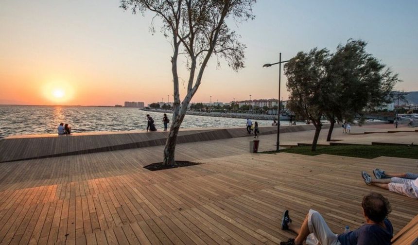 İzmir'de yaz boyunca her hafta konser düzenlenecek! İşte gün gün konser takvimi