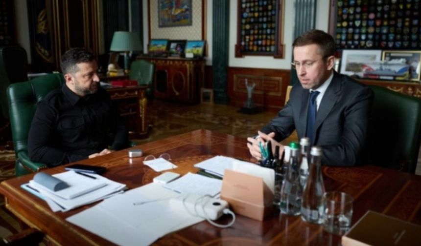 Zelenski'nin adayı parlamentodan geçti! Ukrayna'nın yeni başbakanı Sergey Koretski oldu