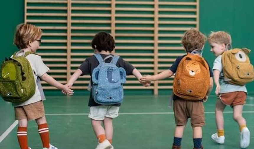 Ders, ödev ve ekran derken saatler geçiyor! Uzmanlardan çocuklar için 60 dakika uyarısı