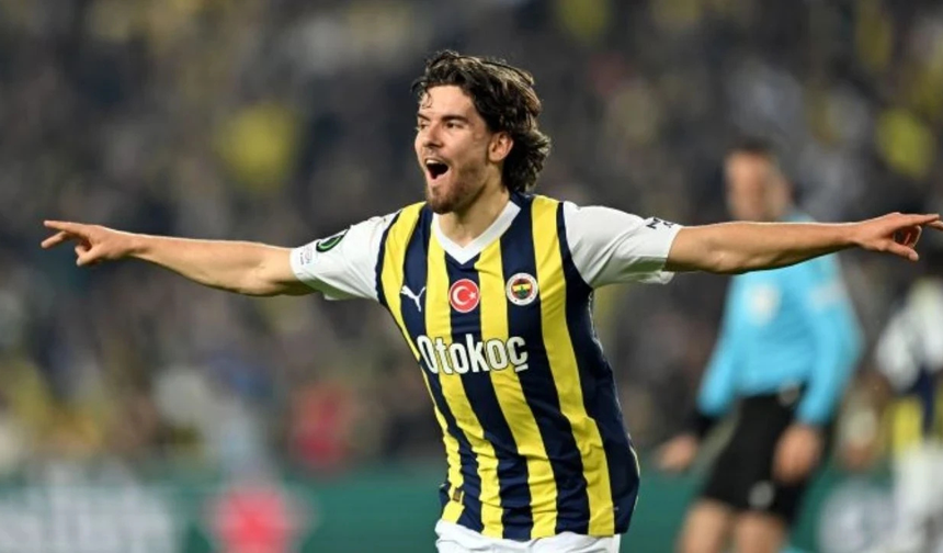 Türkiye’ye geri mi dönüyor? Ferdi Kadıoğlu kimdir, nereli? Evli mi? Kaç çocuğu var? Hangi mevkide oynuyor?
