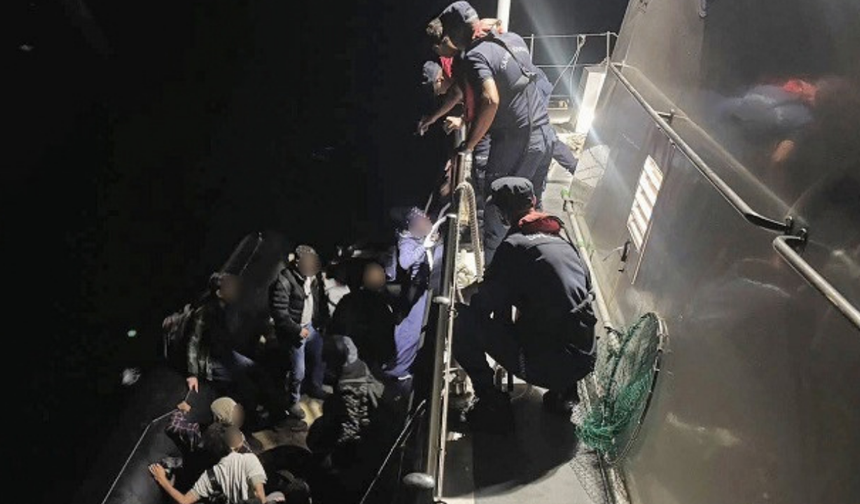 İzmir'de bir günde 3 operasyon! 73 düzensiz göçmen yakalandı
