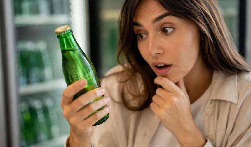 Hem mideye hem zihine iyi geliyor! Soda şişeleri neden yeşildir? Her gün tüketiyoruz ama bu detayı çoğu kişi bilmiyor