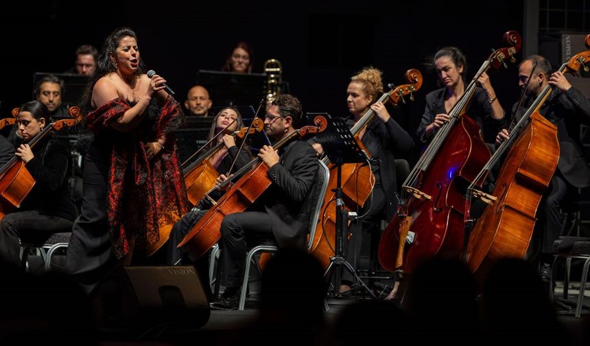 İzmir Oda Orkestrası’ndan yeni sezona güçlü başlangıç