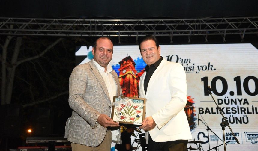 Balıkesir’de iki günlük festival sona erdi! Sevilen sanatçılar sahne aldı