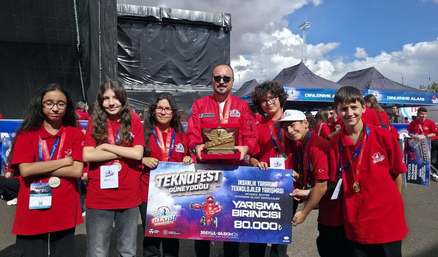 Balıkesirli öğrenciler TEKNOFEST’te 4 derece birden kazandı!