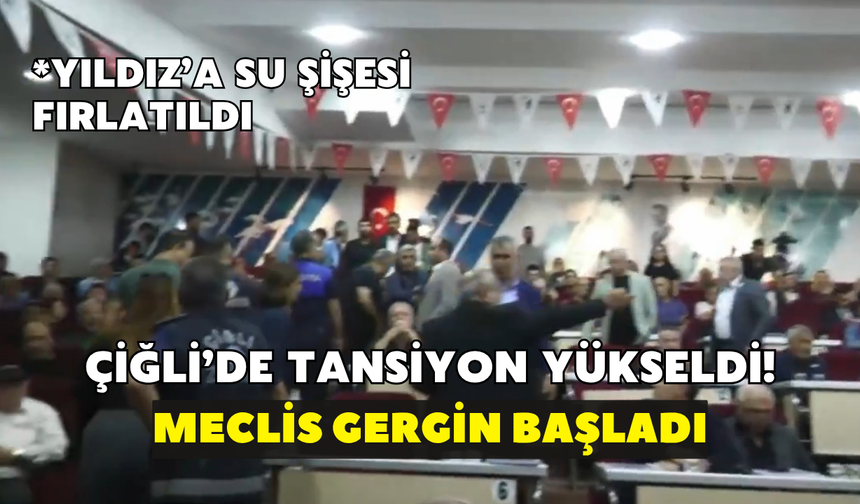 Çiğli'de gergin anlar! Mecliste Yıldız'a su şişesi fırlatıldı