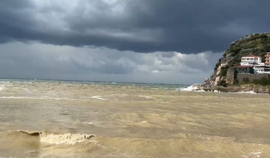Fırtına ve sağanağın ardından güneş açtı: O ilde bir günde dört mevsim yaşandı