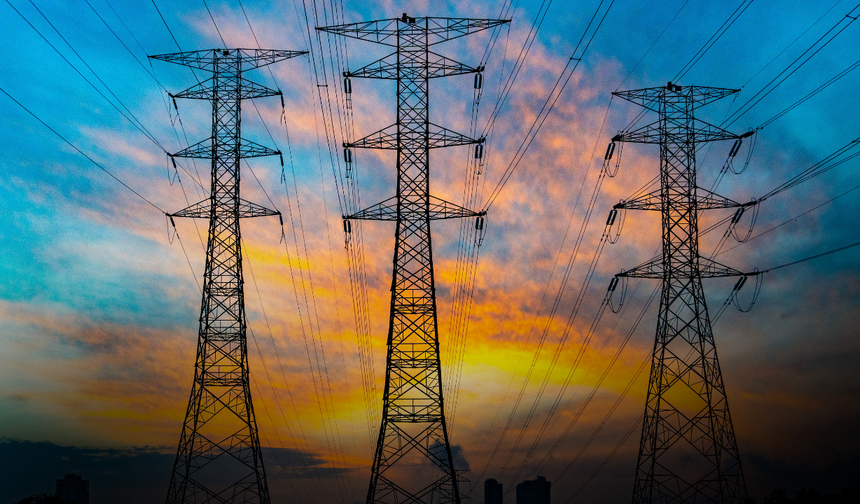 Türkiye’de elektrik tüketiminin zirve yaptığı saat belli oldu! İhracat rakamları açıklandı
