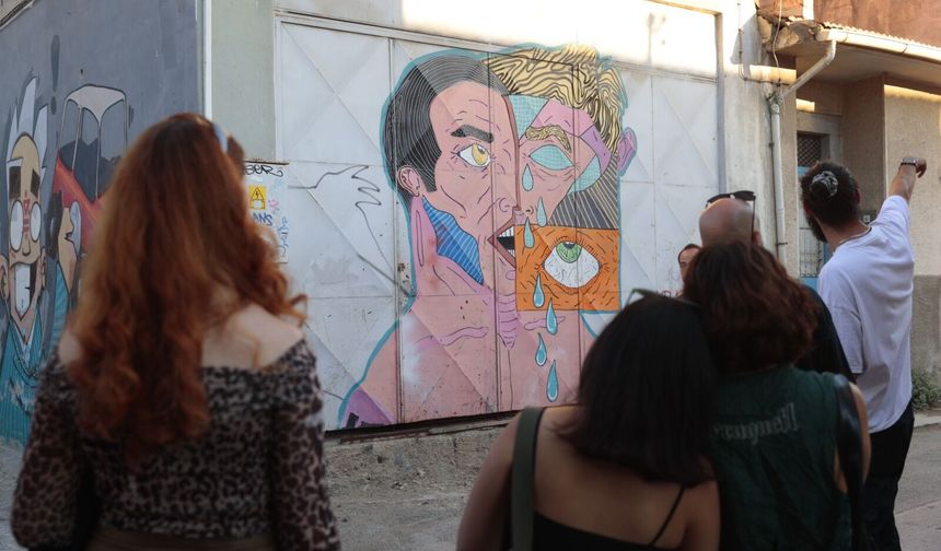 Konak’ta gençler Alsancak’ın tarihini sokak sokak keşfetti