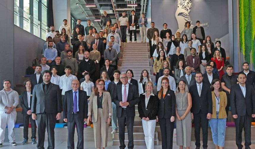 Yaşar Üniversitesi’nde Dünya Gıda Günü forumu: Gençlerin rolü masaya yatırıldı