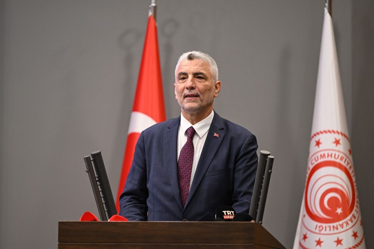 bakan-bolat-izmirde-mujdeler-verdi