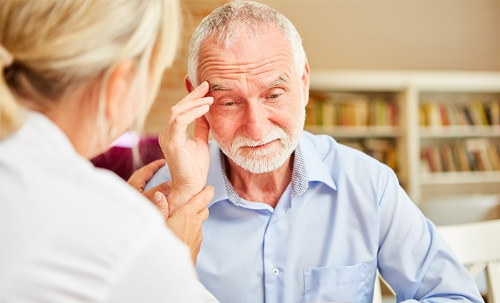 Hipertansiyon ve yüksek kolesterol Alzheimer riskini üç kat artırıyor”